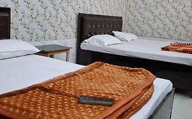 Madhavi Homestay